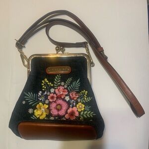 Nicole Lee USA Denim Floral Crossbody clasp purse